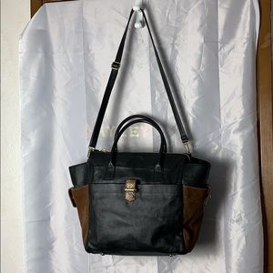 Via Repubblica tote black with brown pockets